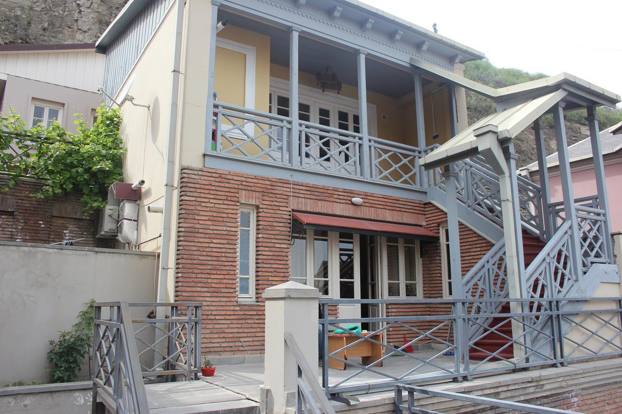 Apartment Nino Botanical Tbilisi Exteriör bild
